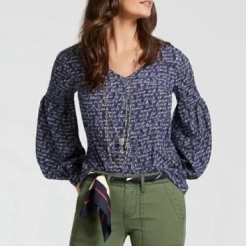Cabi Te Amo Love Letters V Neck Blouse Navy Blue